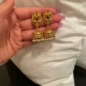 DETAILED golden earrings
